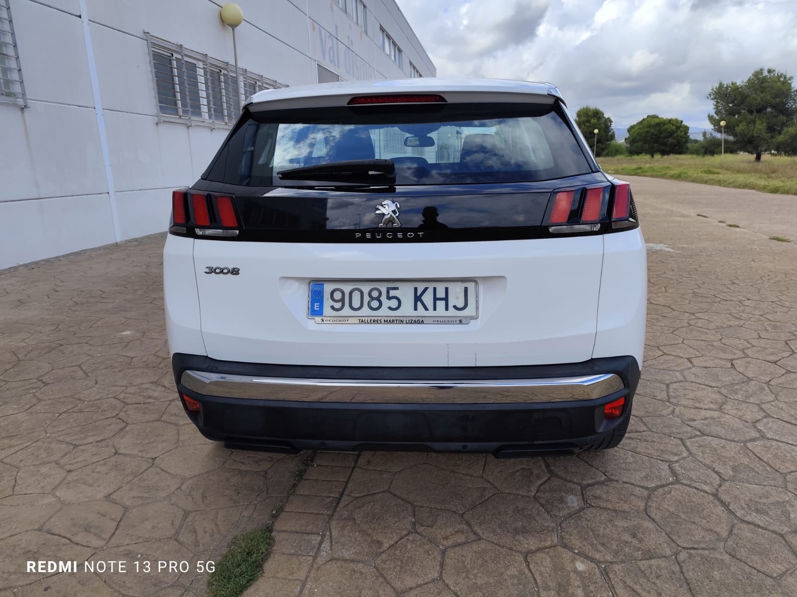 Pegeot 3008 ACTIVE 1.5 BLUEHDI 130CV - imagen 4