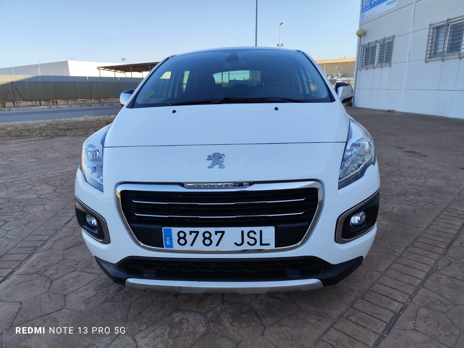 Peugeot 3008  BLUEHDI 110CV - imagen 2