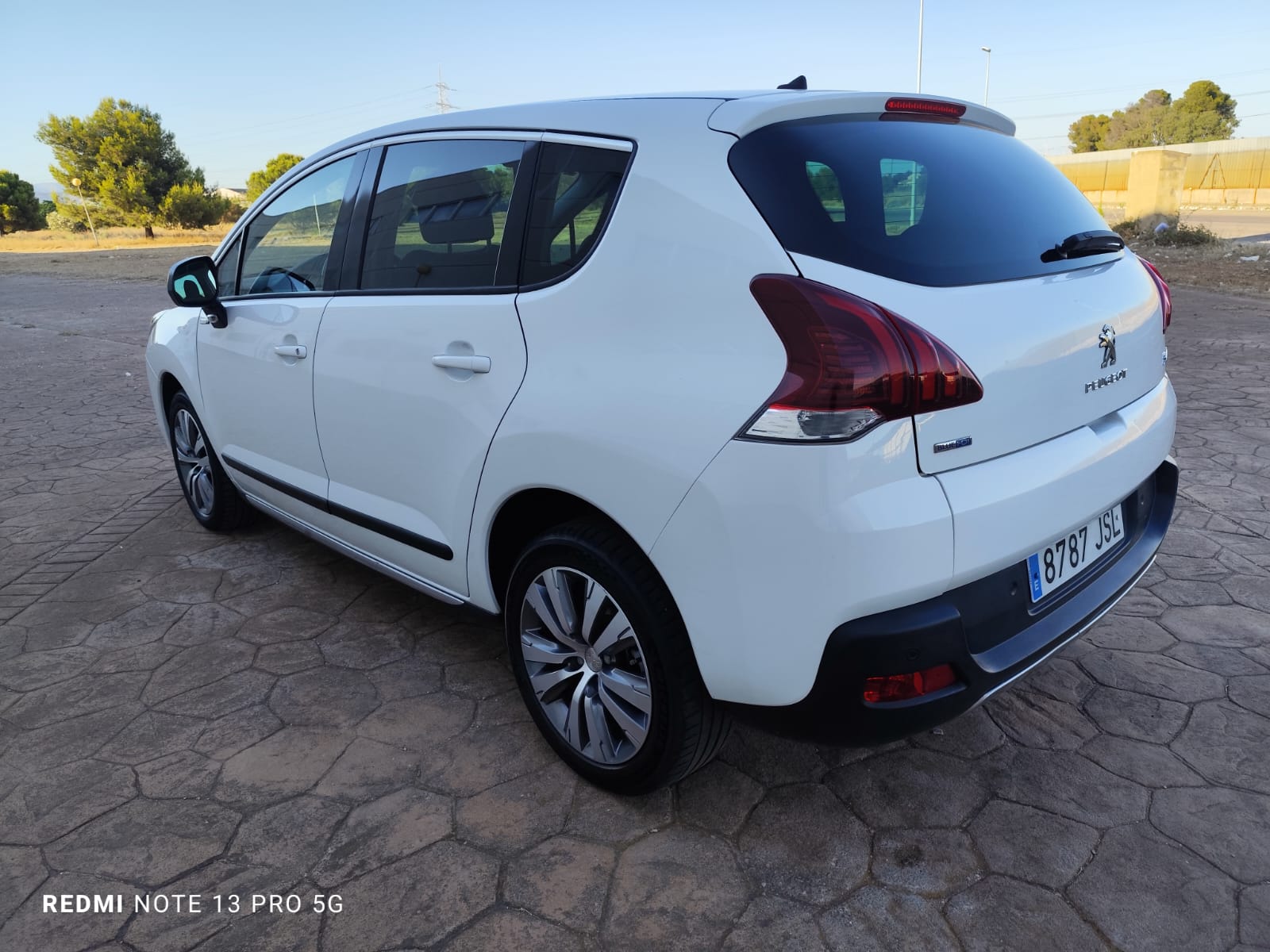 Peugeot 3008  BLUEHDI 110CV - imagen 4