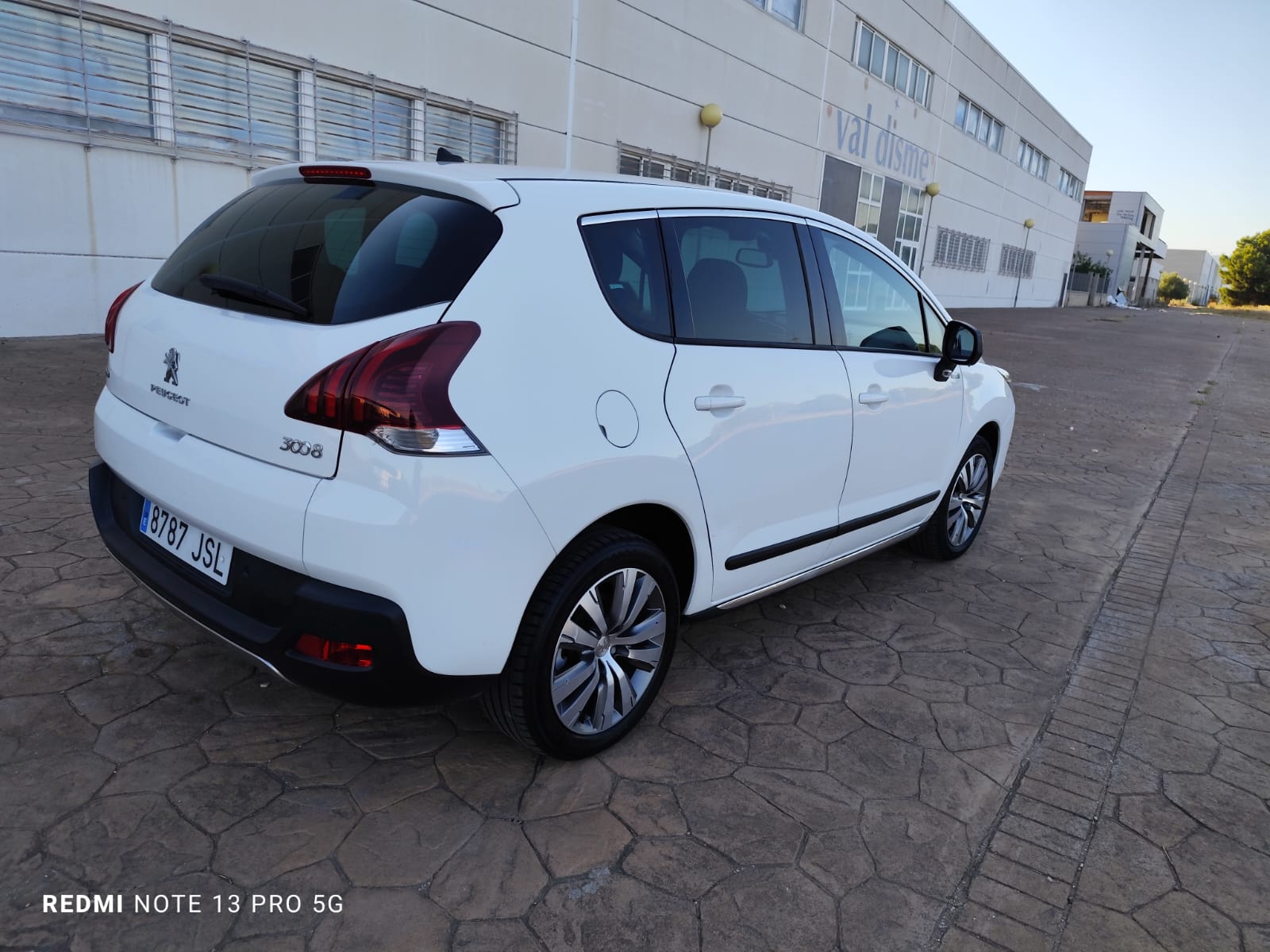 Peugeot 3008  BLUEHDI 110CV - imagen 7