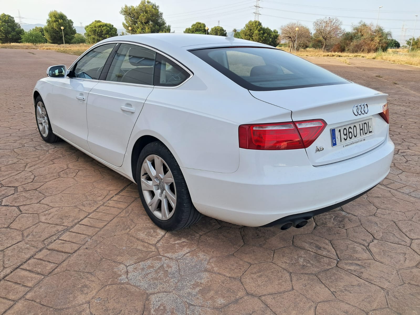 AUDI A5 2.0 143CV - imagen 7