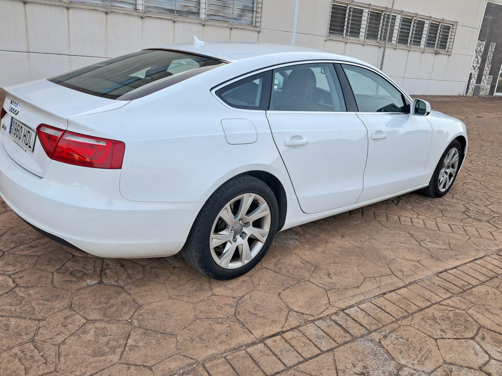 AUDI A5 2.0 143CV - imagen 8