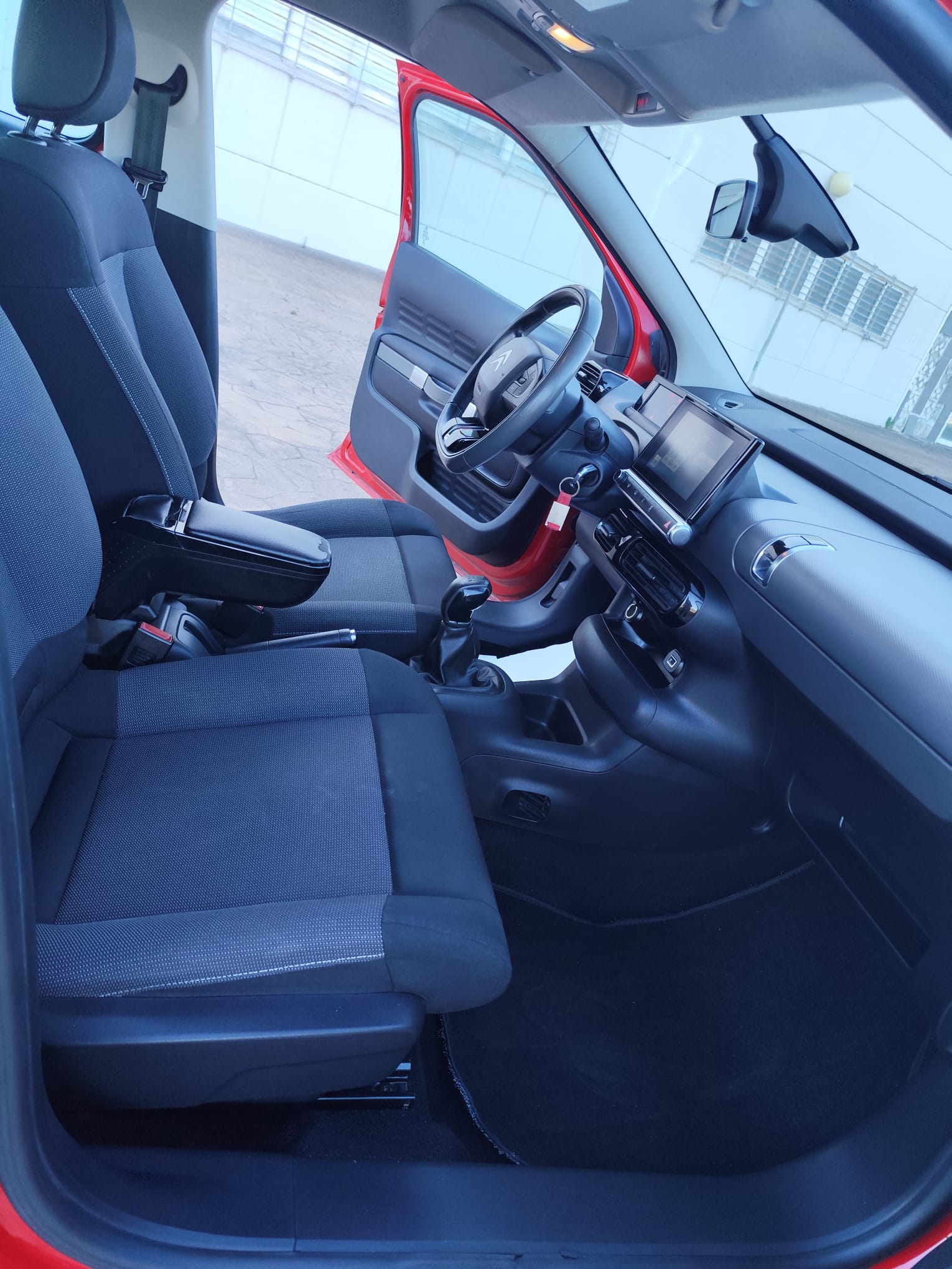 CITROËN C4 CACTUS 1.2 82CV - imagen 3