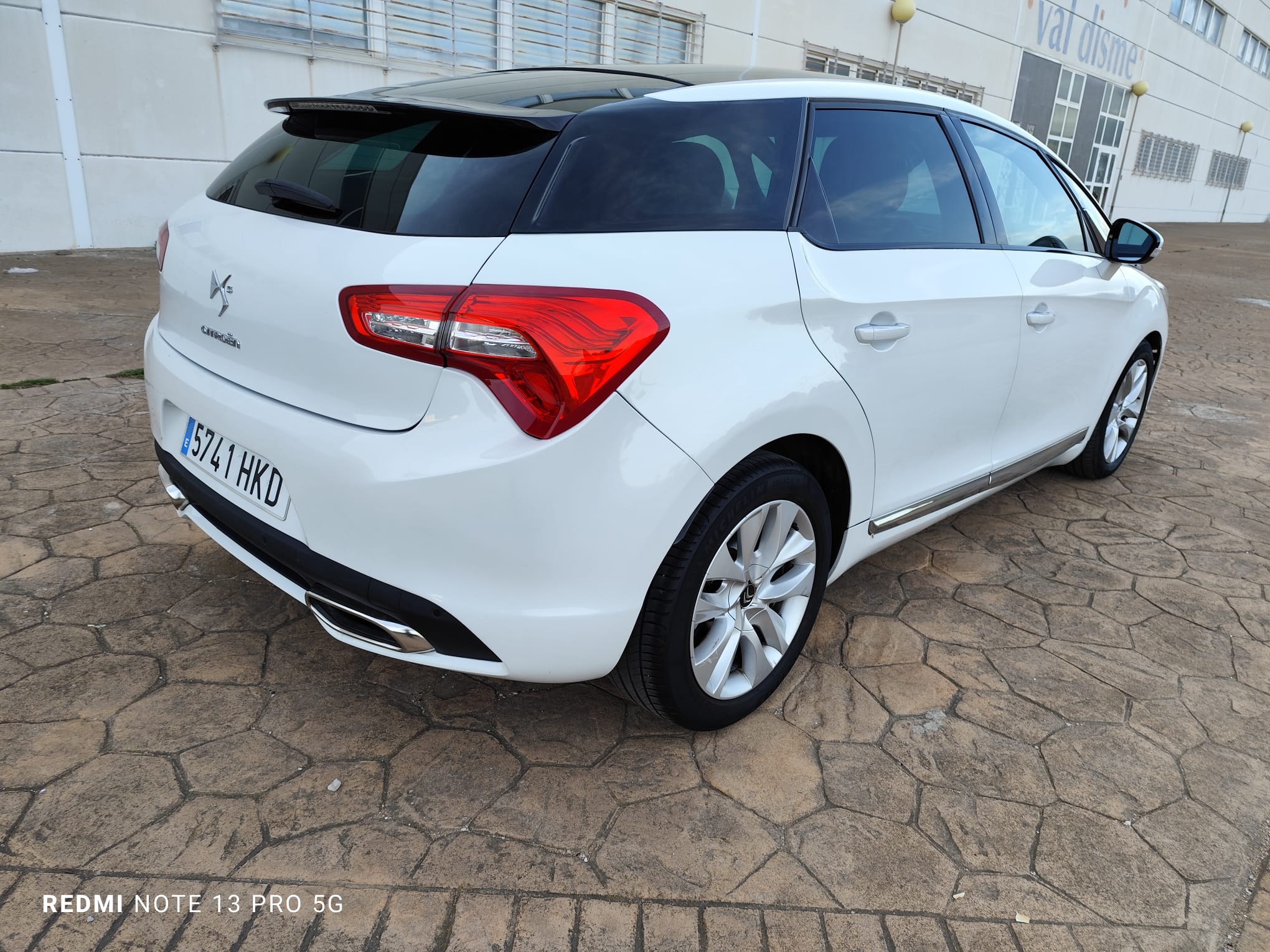 CITROËN DS5 1.6 111CV - imagen 4