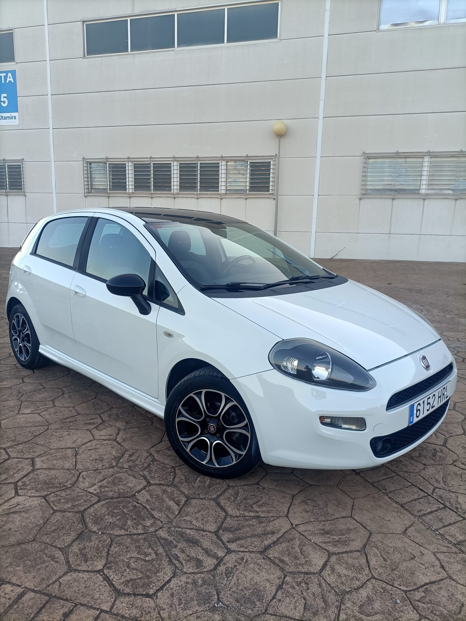 Fíat Punto  2013 FÍAT PUNTO 1.2 69 CV - imagen 2