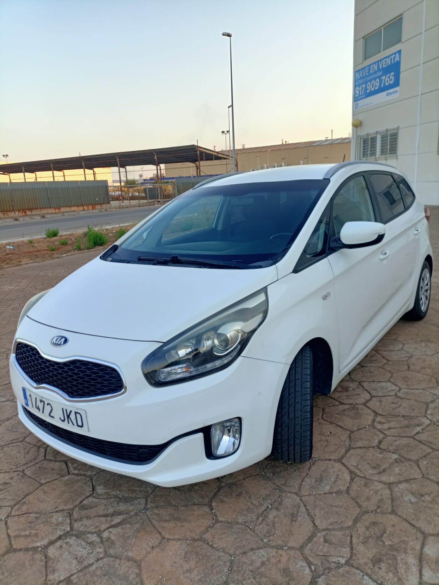 Kia  Carens KIA CARENS. 1.6 GDI 135CV - imagen 1