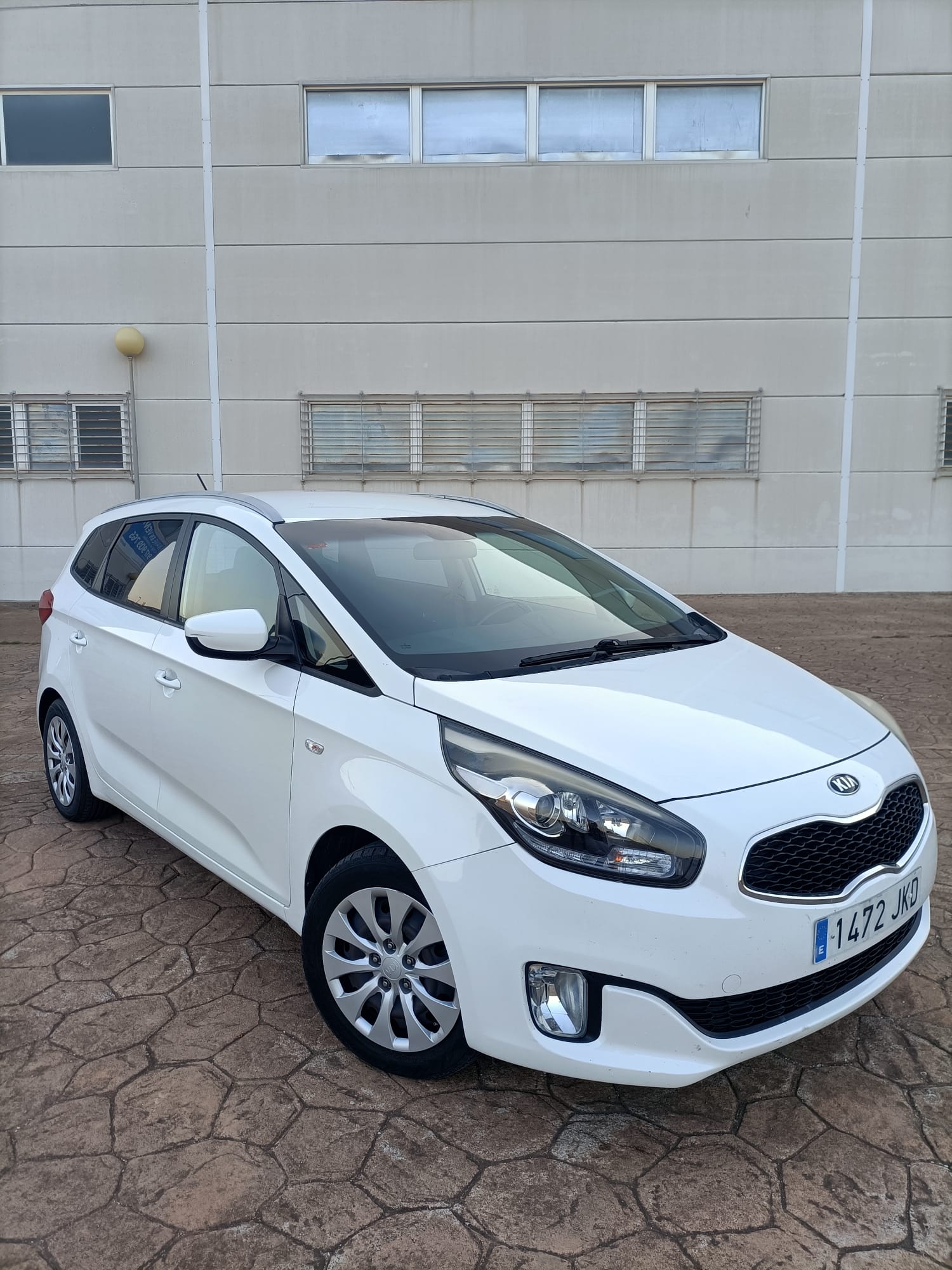 Kia  Carens KIA CARENS. 1.6 GDI 135CV - imagen 2