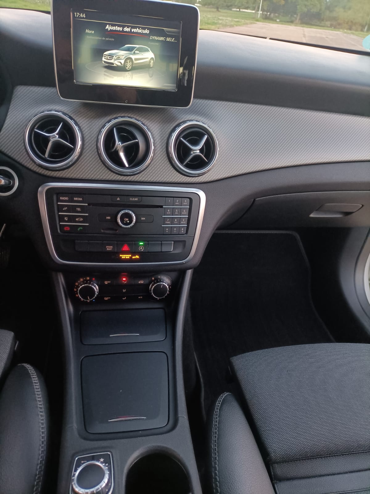 Mercedes Benz  Clase Gla 200D MERCEDES BENZ CLASE GLA 200D 136CV - imagen 9