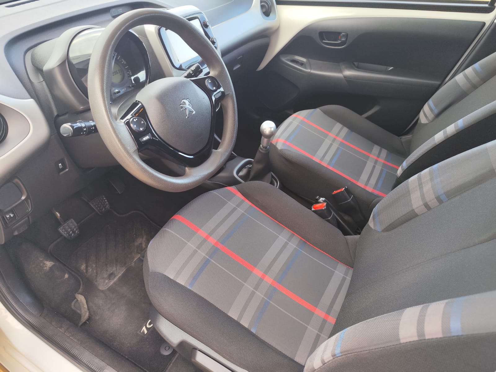 PEUGEOT 108 1.2 80CV - imagen 6